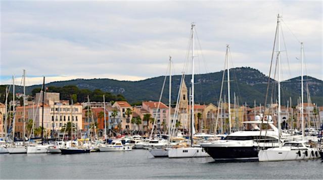 Le Murat Six-Fours-les-Plages Exterior photo
